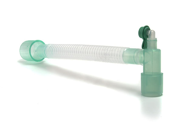 3515000-Flexible fixed elbow catheter mount 22F - luer port - 22M/15F, 170mm